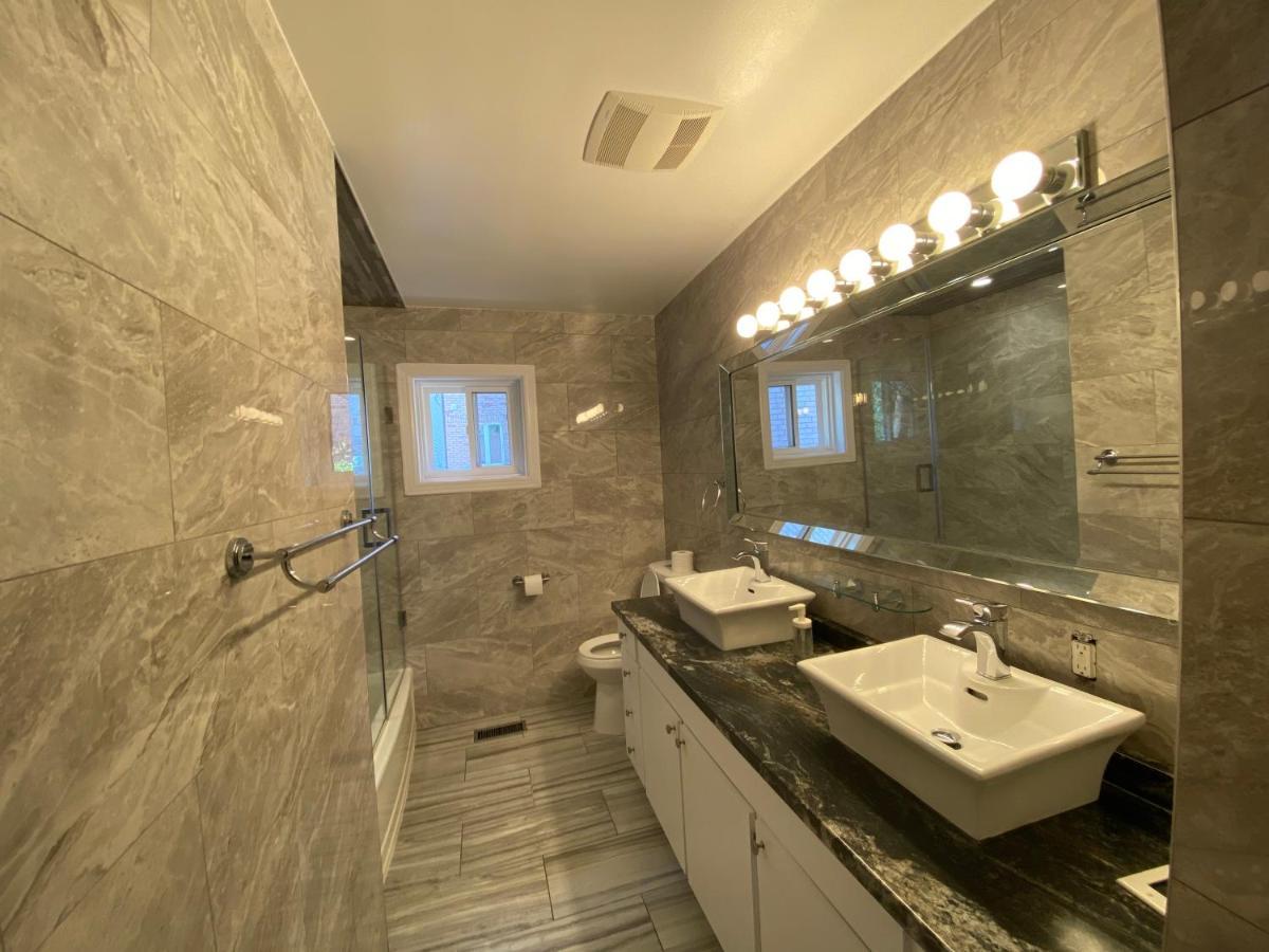 Yonge And Finch Subway !L Spacious & Bright Private Bedroom With Shared Amenties Toronto Extérieur photo